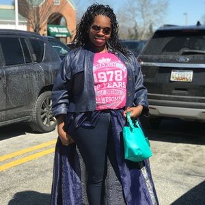 Meet your Posher, Ramona